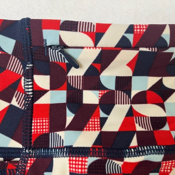 LOT OF 2 - Sweaty Betty Power 9" Biker Shorts Sz S 4/6 Green/Red Geo Maze Print - Picture 10 of 15